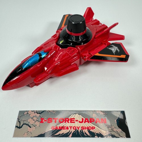 Power rangers lupinranger - rangers, vs